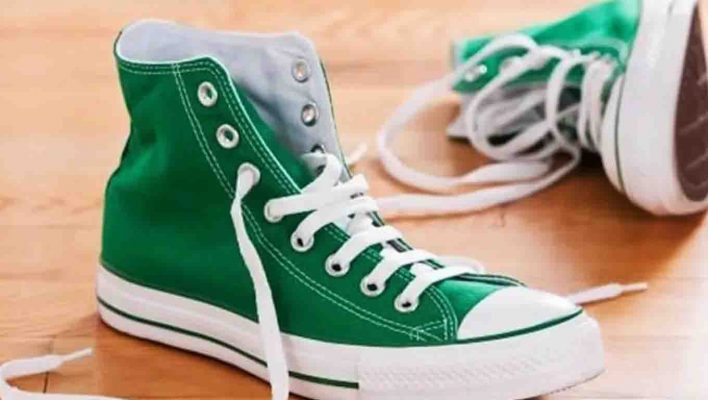 Perbedaan Sepatu Kets dan Sneakers